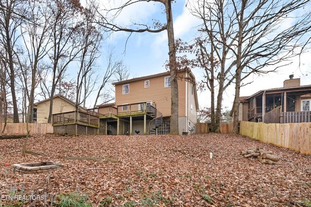 805 Tree Trunk Rd, Knoxville, TN 37934