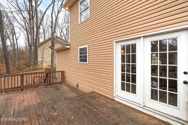 805 Tree Trunk Rd, Knoxville, TN 37934