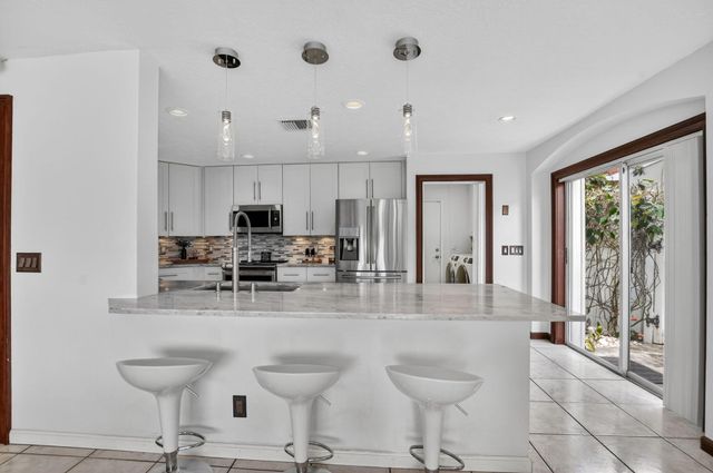 6362 Brava Way, Boca Raton, FL 33433