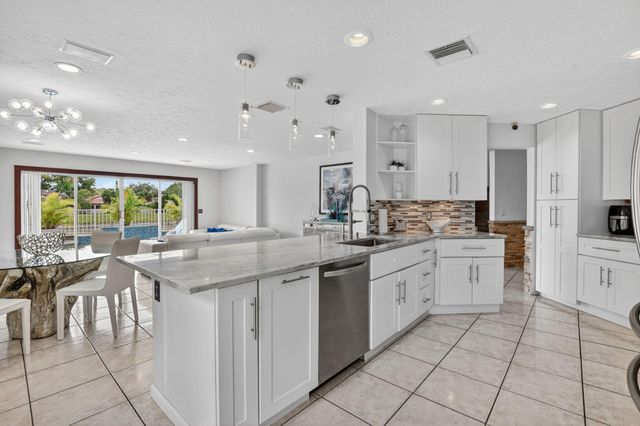 6362 Brava Way, Boca Raton, FL 33433