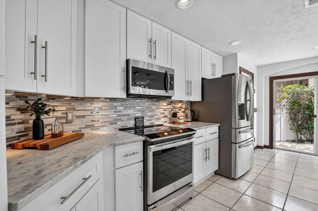 6362 Brava Way, Boca Raton, FL 33433