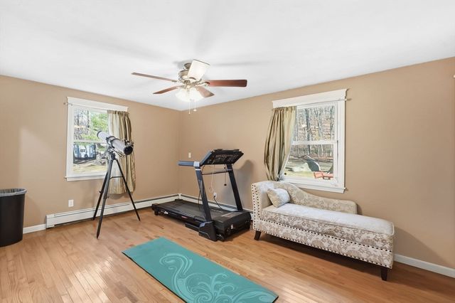 20 Old Orchard Rd, Wilbraham, MA 01095