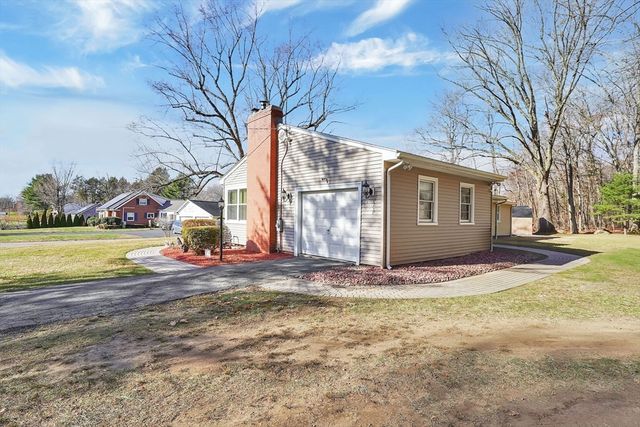 20 Old Orchard Rd, Wilbraham, MA 01095