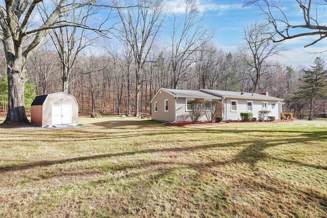 20 Old Orchard Rd, Wilbraham, MA 01095