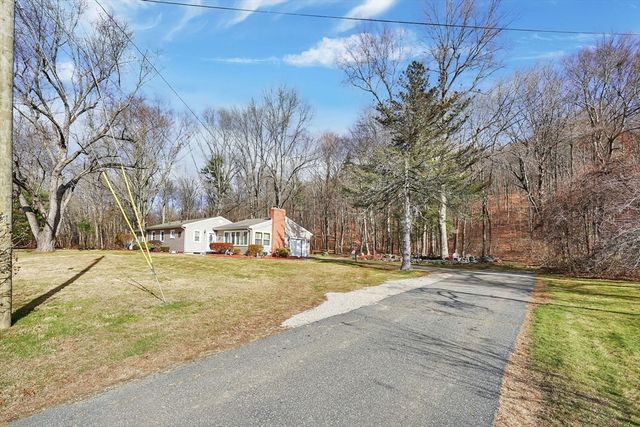 20 Old Orchard Rd, Wilbraham, MA 01095
