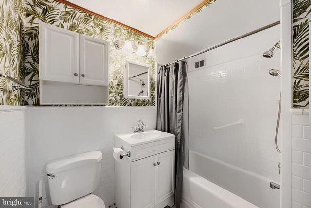 407 FRANKLIN AVE, Essex, MD 21221