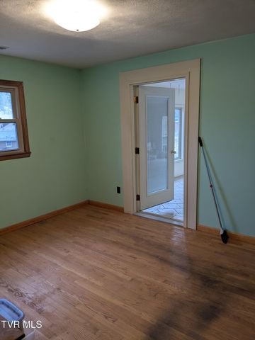 5653 Apache Drive, Kingsport, TN 37664