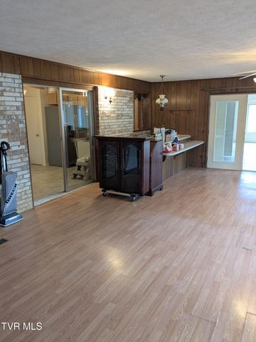 5653 Apache Drive, Kingsport, TN 37664