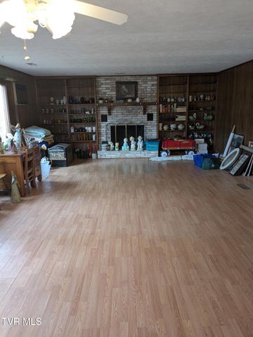 5653 Apache Drive, Kingsport, TN 37664