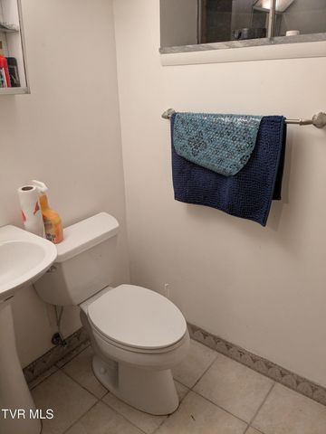 5653 Apache Drive, Kingsport, TN 37664