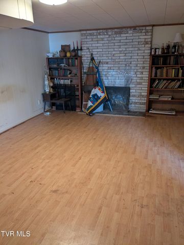 5653 Apache Drive, Kingsport, TN 37664