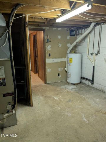 5653 Apache Drive, Kingsport, TN 37664