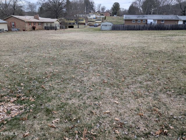 5653 Apache Drive, Kingsport, TN 37664