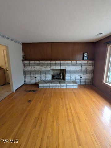 5653 Apache Drive, Kingsport, TN 37664