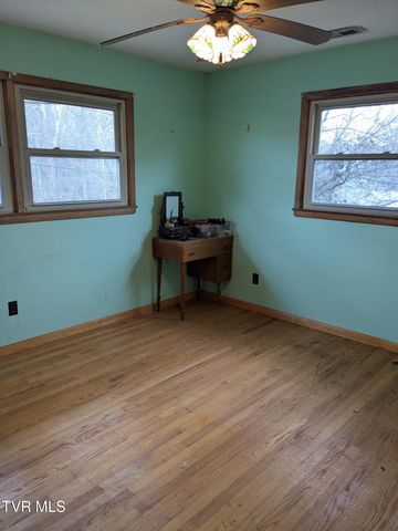 5653 Apache Drive, Kingsport, TN 37664