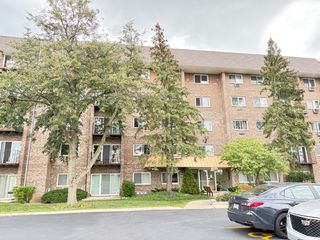 10353 dearlove Road 5A, Glenview, IL 60025