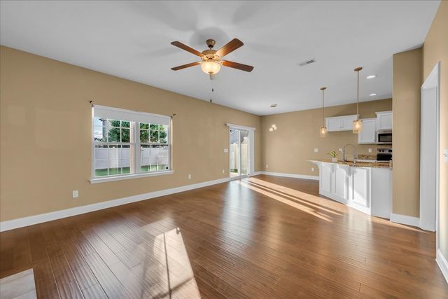 3018 Firerock Dr, Murfreesboro, TN 37128