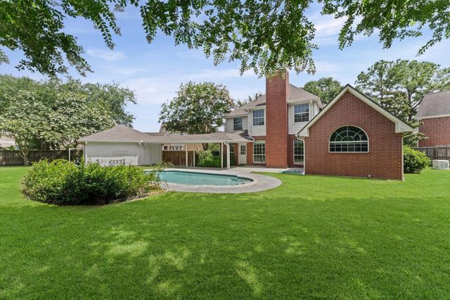 3010 Peekskill Court, Pearland, TX 77584