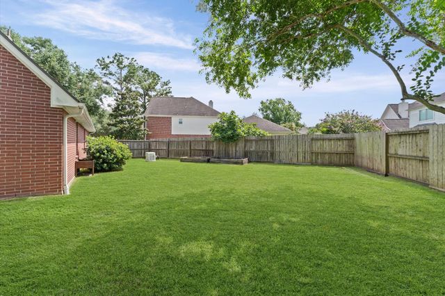 3010 Peekskill Court, Pearland, TX 77584