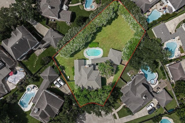 3010 Peekskill Court, Pearland, TX 77584