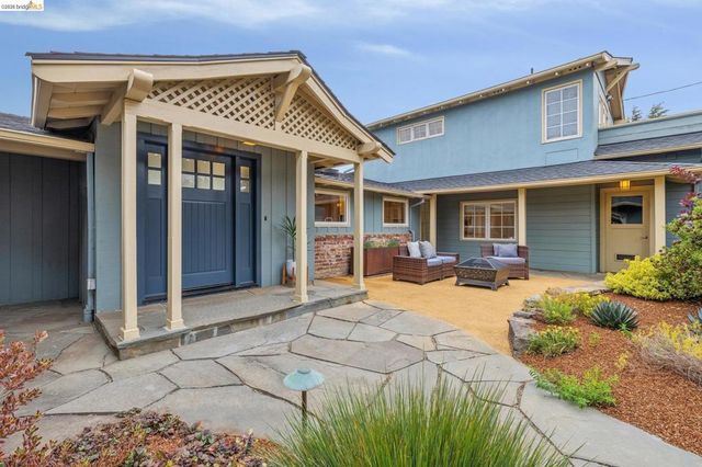 36 Kensington Ct, Kensington, CA 94707