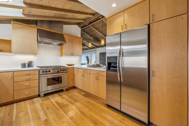 36 Kensington Ct, Kensington, CA 94707