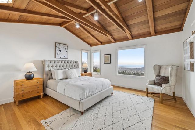 36 Kensington Ct, Kensington, CA 94707