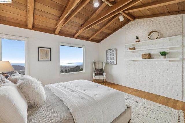 36 Kensington Ct, Kensington, CA 94707