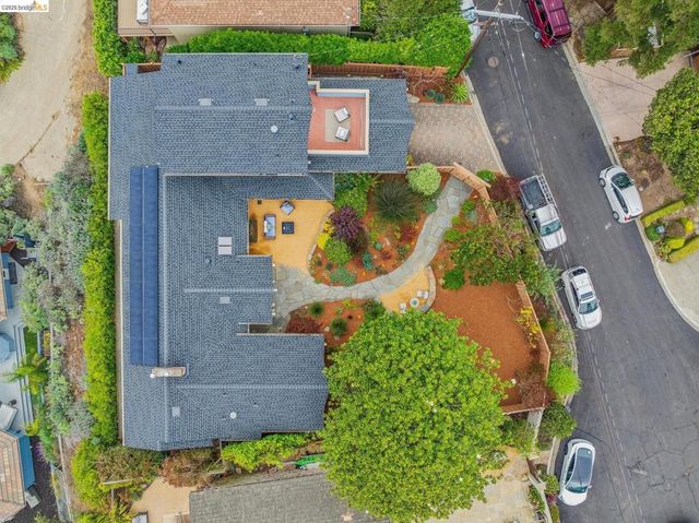 36 Kensington Ct, Kensington, CA 94707