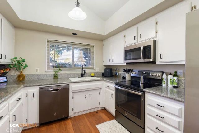 3813 Rockcastle, Bakersfield, CA 93309