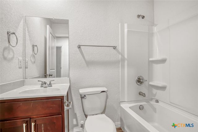 904 E Garfield Avenue, Temple, TX 76501