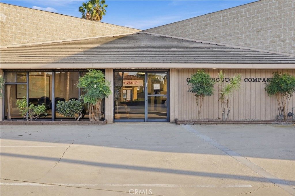9540 Stewart And Gray Rd, Downey, CA 90241 — exterior