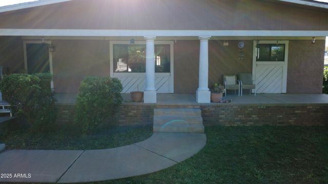 44 S 3RD Street W, Snowflake, AZ 85937