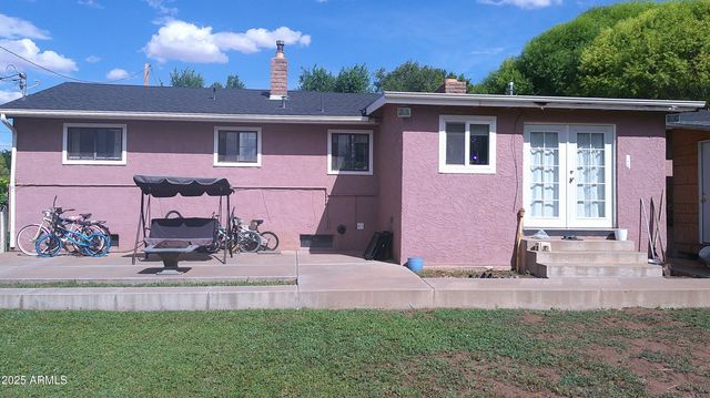 44 S 3RD Street W, Snowflake, AZ 85937
