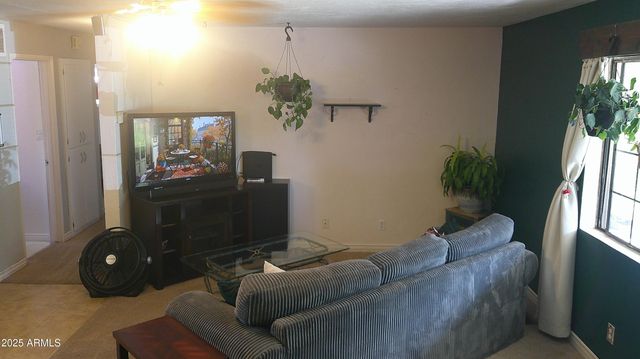 44 S 3RD Street W, Snowflake, AZ 85937