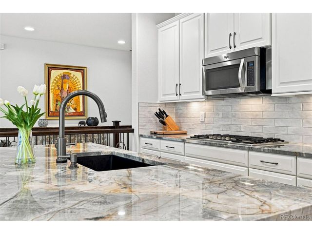 15784 Burrowing Owl Ct, Morrison, CO 80465