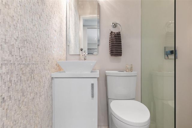 6414 SW 114th Pl, Miami, FL 33173