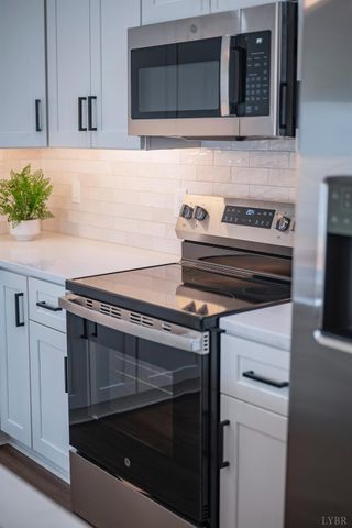 536 Leesville Road 202, Lynchburg, VA 24502