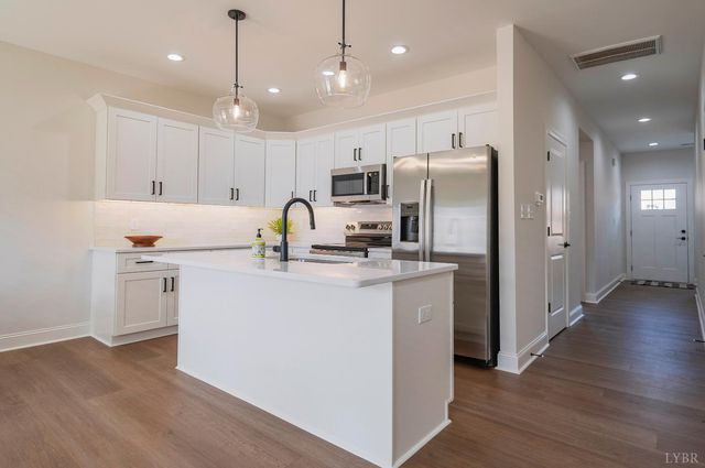 536 Leesville Road 202, Lynchburg, VA 24502