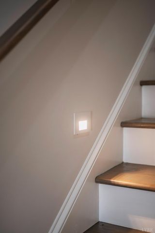 536 Leesville Road 202, Lynchburg, VA 24502