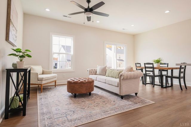 536 Leesville Road 202, Lynchburg, VA 24502