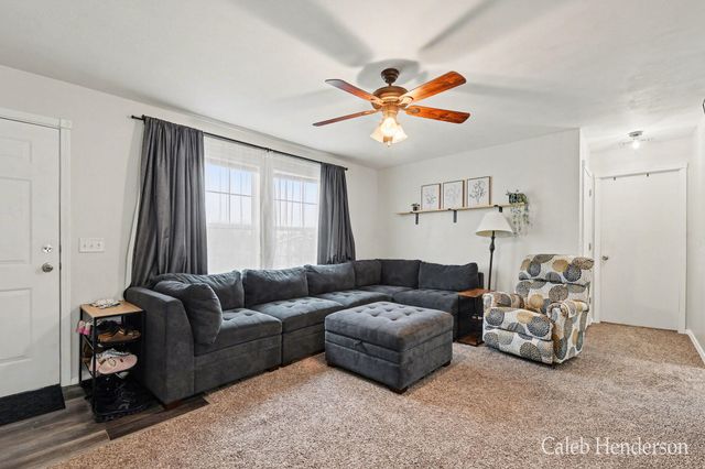 1131 Glasgow Avenue, Leighton Twp, MI 49348