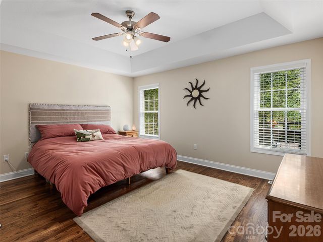 37 Crimson Lane, Hendersonville, NC 28792