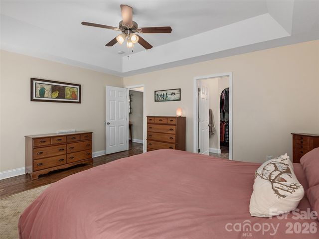 37 Crimson Lane, Hendersonville, NC 28792