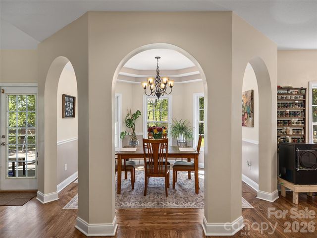 37 Crimson Lane, Hendersonville, NC 28792