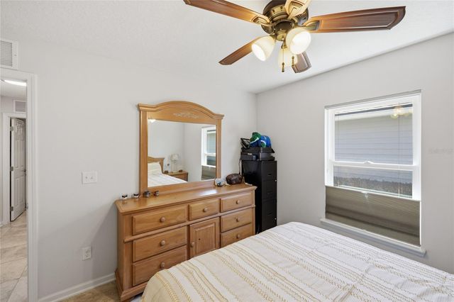 8279 NW 53RD STREET, Gainesville, FL 32653