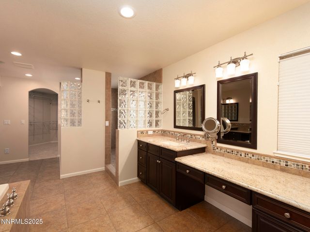 25 Nives Court, Sparks, NV 89441