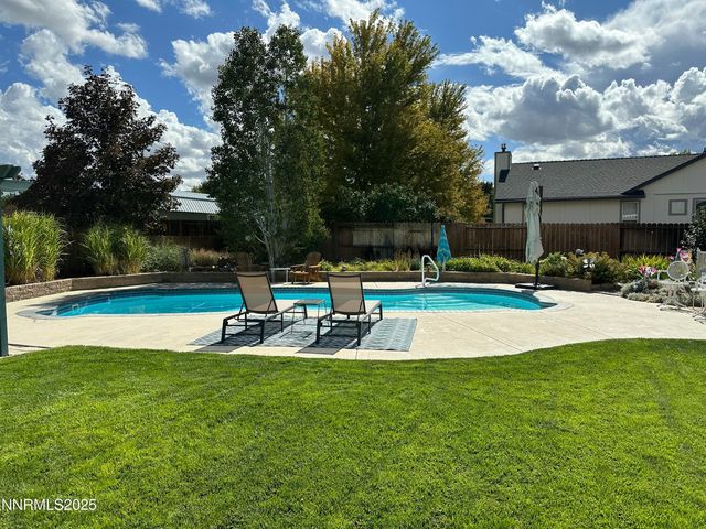 25 Nives Court, Sparks, NV 89441