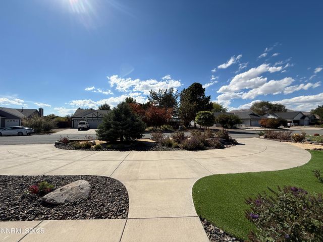 25 Nives Court, Sparks, NV 89441