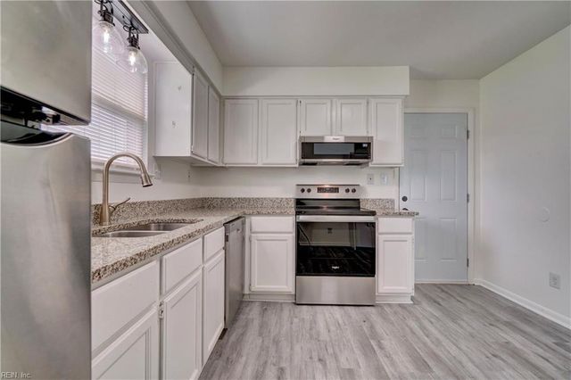 1801 Colleen CT, Virginia Beach, VA 23464